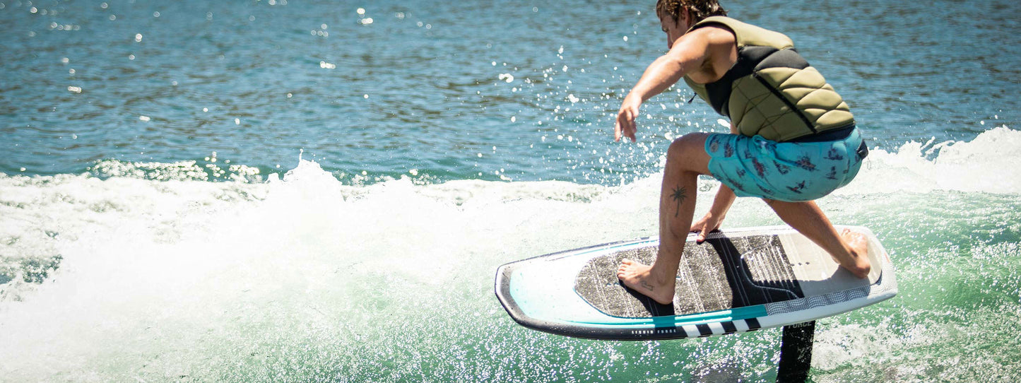LIQUID FORCE POD FOIL BOARD – WEISS TÜRKIS SCHWARZ
