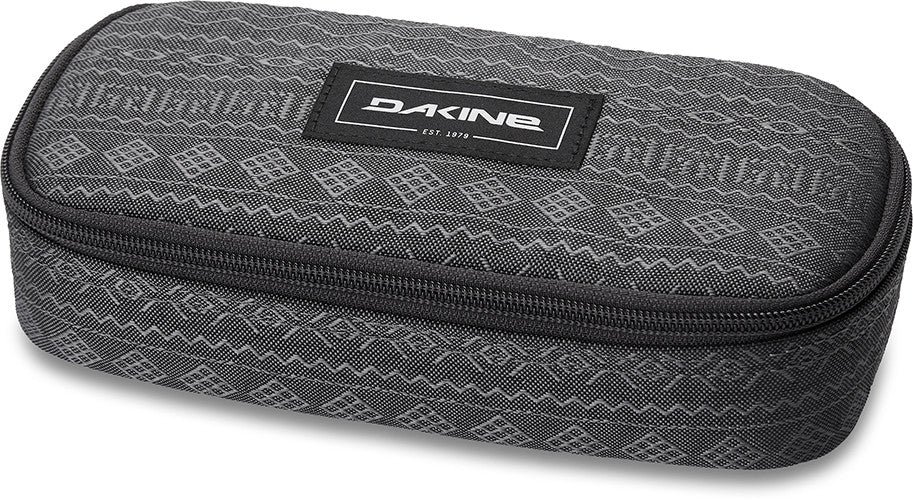 DAKINE SCHOOL CASE