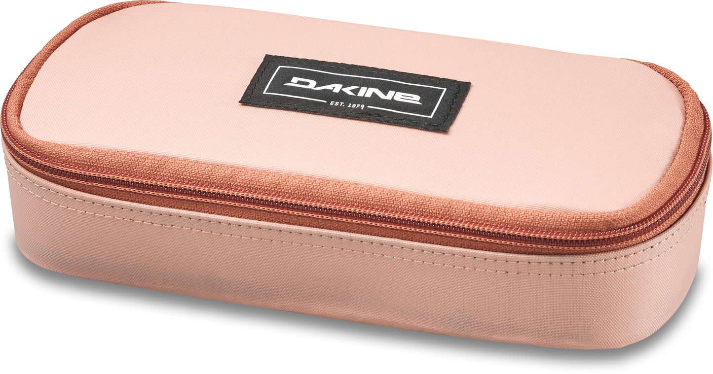 DAKINE SCHOOL CASE
