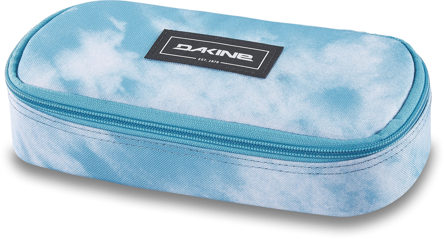 DAKINE SCHOOL CASE