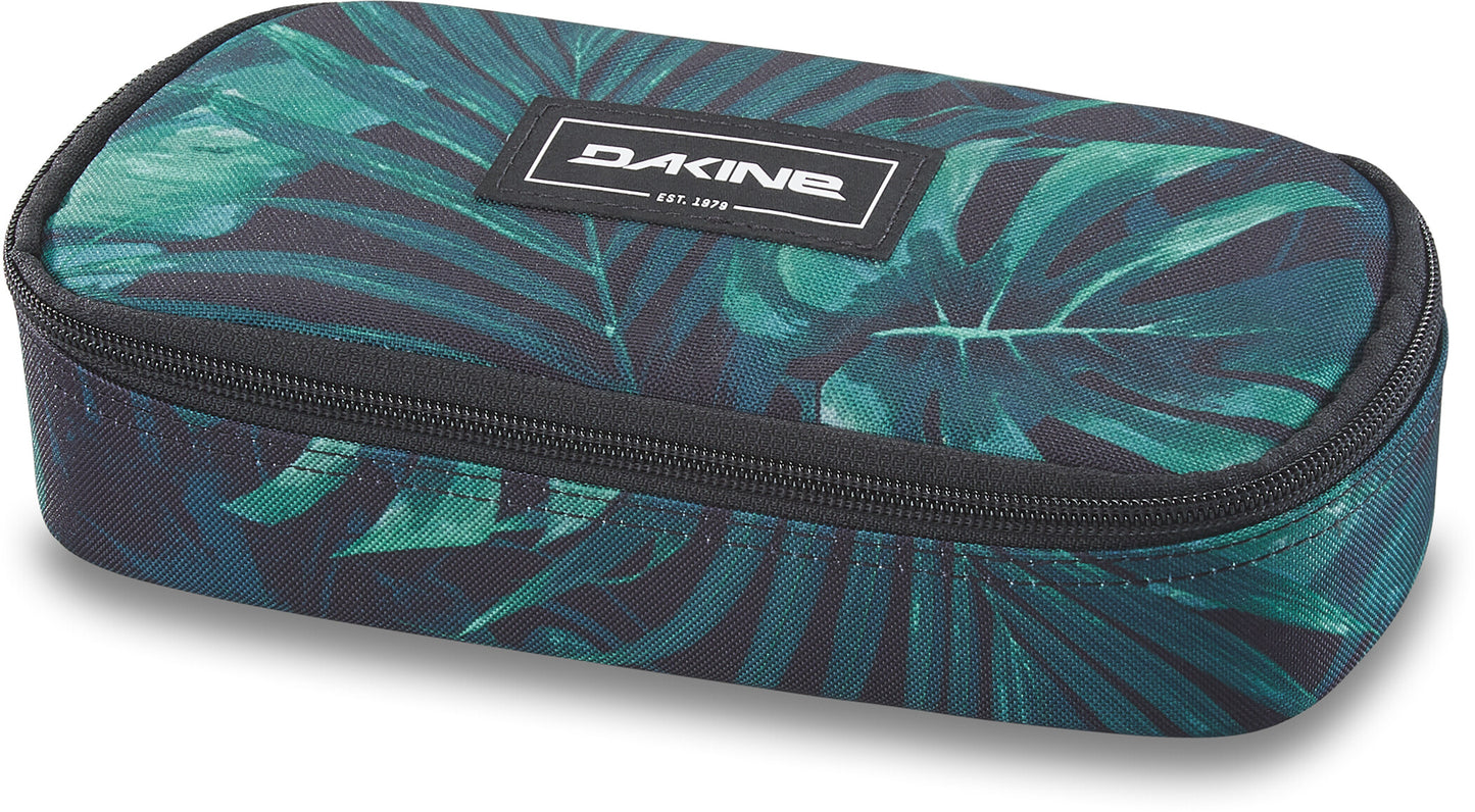 DAKINE SCHOOL CASE