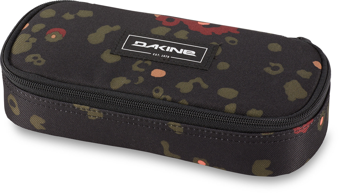 DAKINE SCHOOL CASE