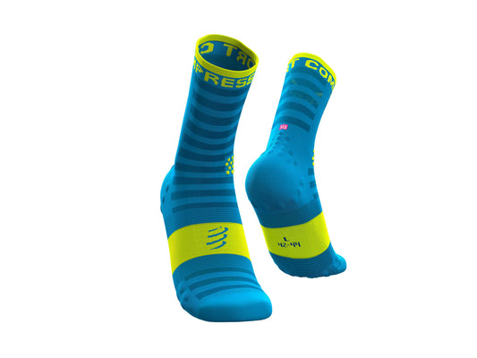 COMPRESSPORT ProRacing Socken V3.0 Ultralight Run Hi – Fluo Blue