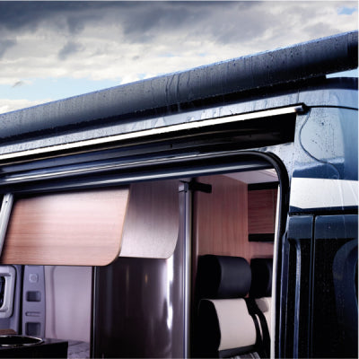 Gouttière de pluie éclairée Dometic RainTec RT100 blanche RHD