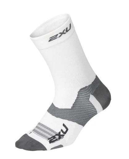 2XU Unisex Vectr Ultralight Crew Socks - White/Grey