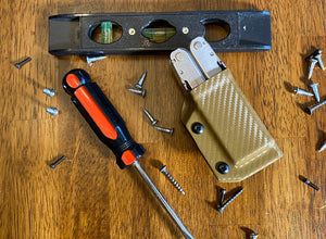 Étui Kydex Clip &amp; Carry : Leatherman Super Tool 300 - Fibre de carbone marron