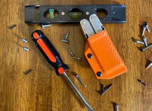 Étui Kydex Clip &amp; Carry : Leatherman Super Tool 300 - Fibre de carbone orange