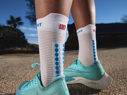 Compressport Pro Racing Socks V4.0 Run High - White/Fjord Blue