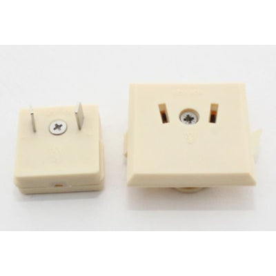W4 2 pin 12v 10amp Flush Fitting Socket Including Plug